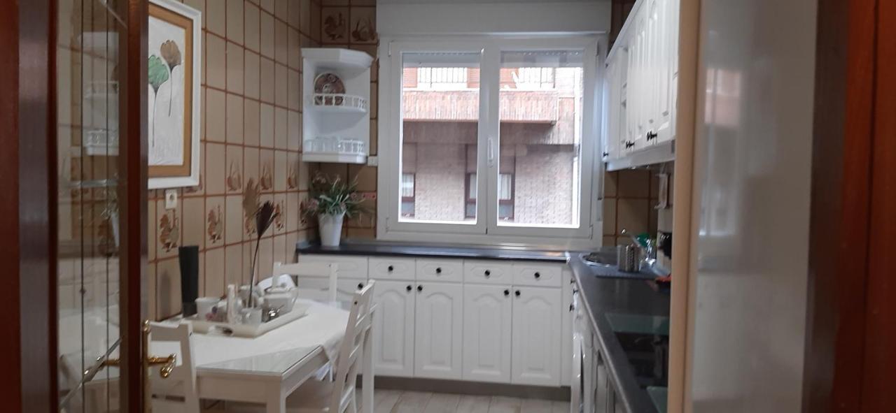 Apartamento Costa Vasca Las Arenas Getxo ภายนอก รูปภาพ