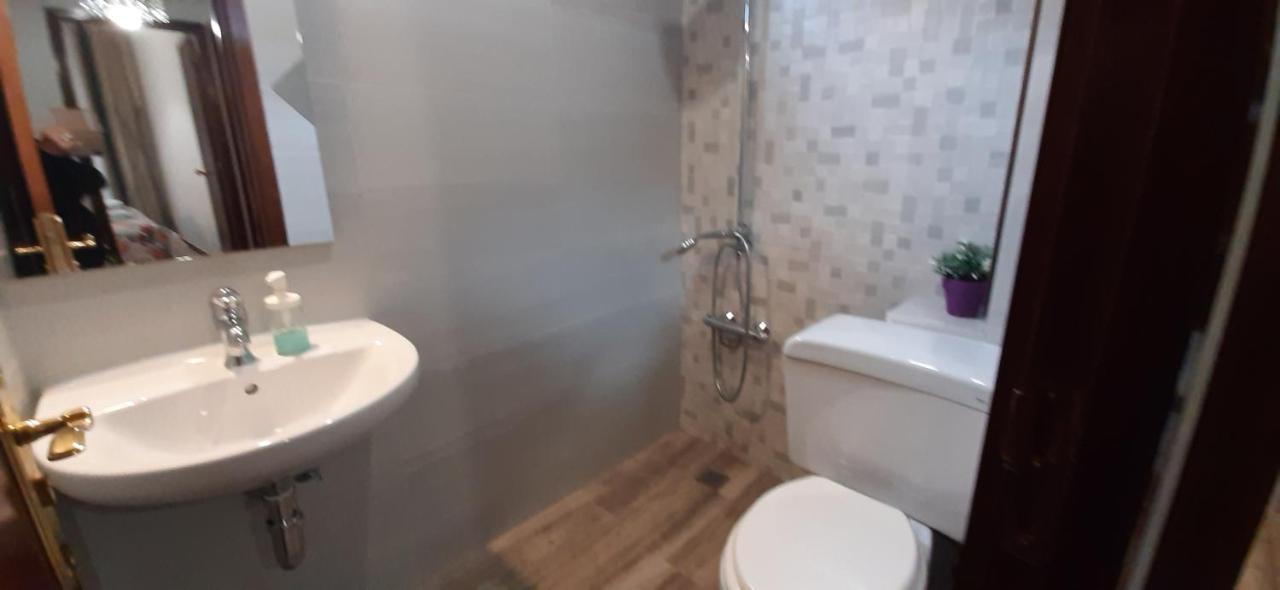 Apartamento Costa Vasca Las Arenas Getxo ภายนอก รูปภาพ